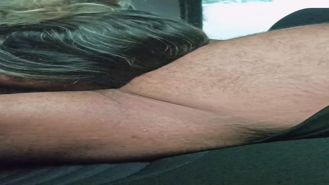 Meu vizinho não pode mim ver indo no mercado que vai...