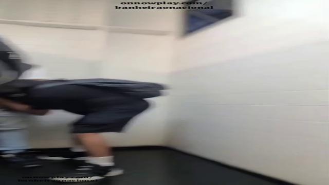 Tesão no banheirão