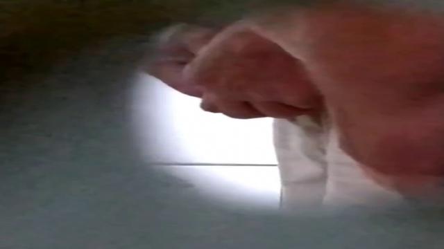 PISSING #352