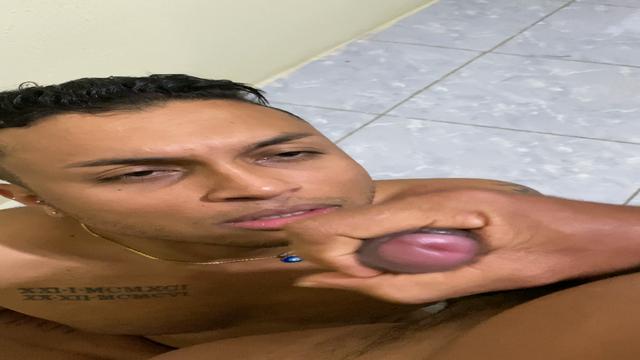 Olha a Cara de Safado Esperando Leitinho.