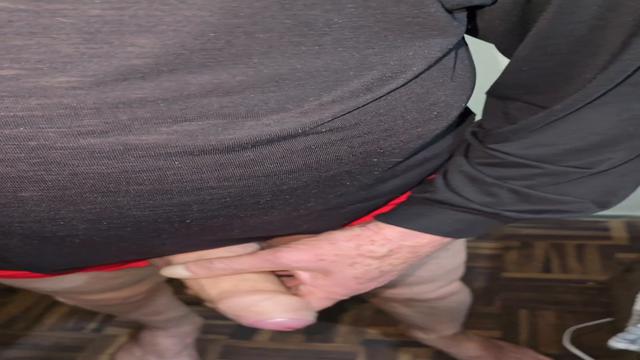 FUI A CASA DO COROA COZINHEIRO APOSENTADO DE 65 ANOS...