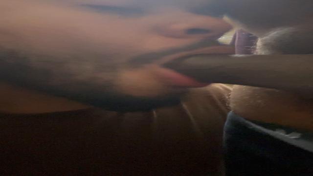 Mamando gostoso no banheirao do Tietê 