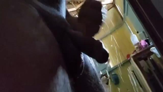 Pra quem tem tesao em mijada esse é perfeito olha qu...