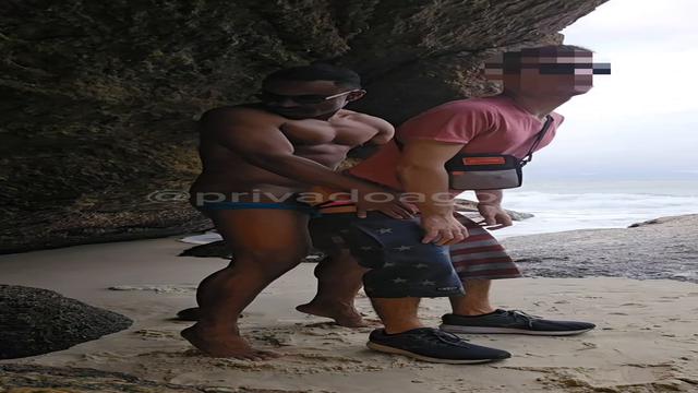 Sexo na pedra do Arpoador 