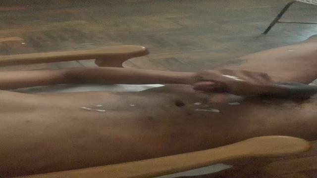 Um gozada gostosa pra vocês ?