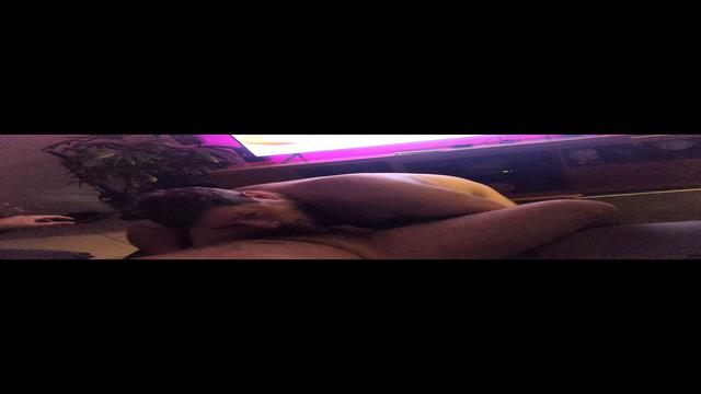 Dois bezerros sedentos por uma rola ??