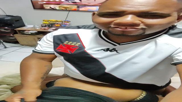 Fiz uma aposta com o mavambo chocolate que e flameng...