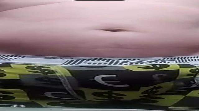 Paizão delícia inédito 56 anos mostrando a rola tort...