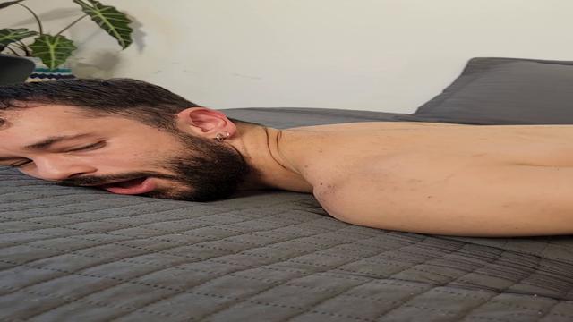 Metendo no branquinho gostoso