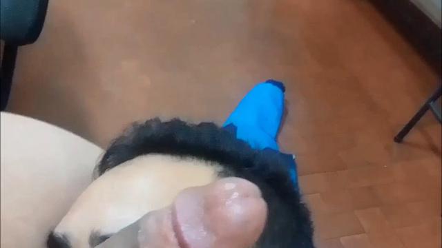 348- Mamando o vigia escolar na sala dos professores