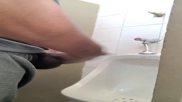 Pegação rola solta de novinhos e casados voltando do...