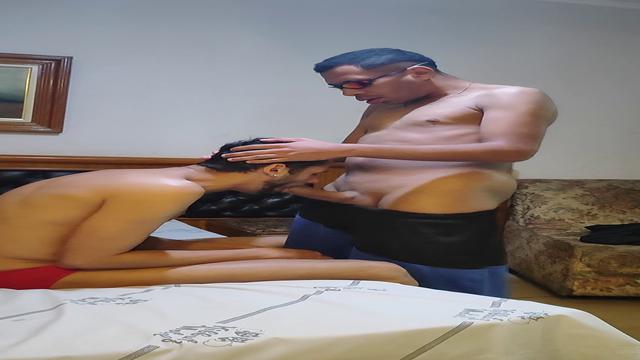 I dragged my uncle from the bar to the hotel to fuck me with a thick, soft, delicious cock