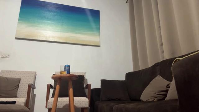 Enquanto espero um cara preparar o cu pra levar ling...