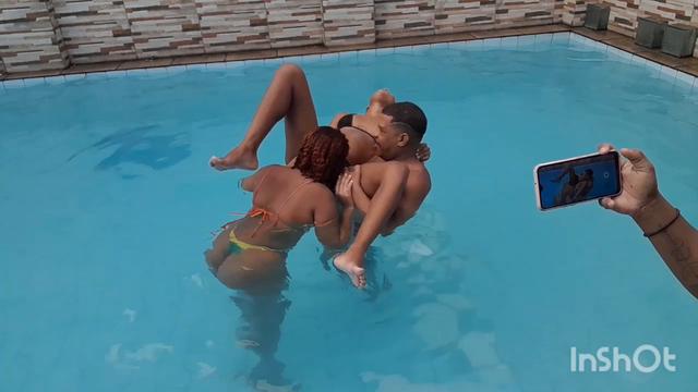 Só uma brincadeirinha de leve com Rebeca Olew e Mary Bombom