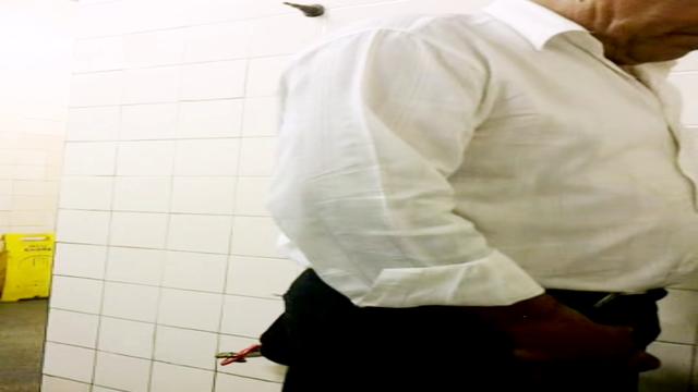 Pissing #31