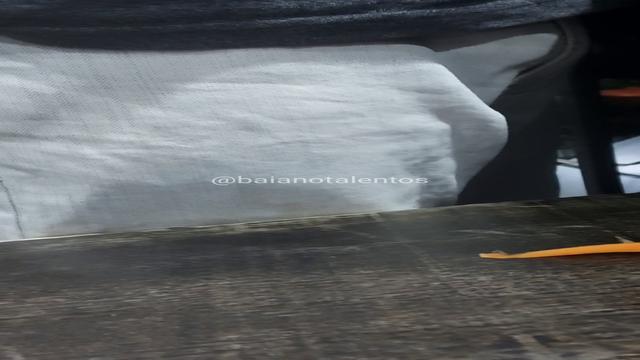 PEGANDO NA MALA DO FEIRANTE DE 73 ANOS NA CARA DURA
