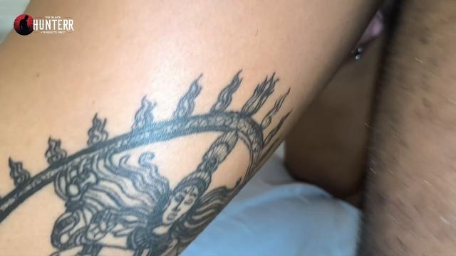 Esposa ganha massagem+ sexo cena 10