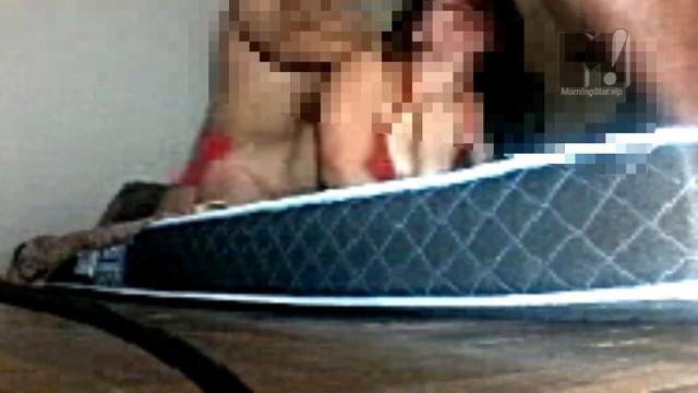 SABRINA TRANSANDO COM DOIS SEM CAMISINHA ( MARIDO E ...