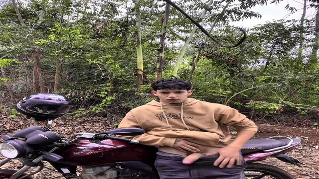 Batendo uma no mato ?