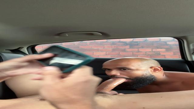 video 82 - sugando o branquinho novinho jorrador de ...