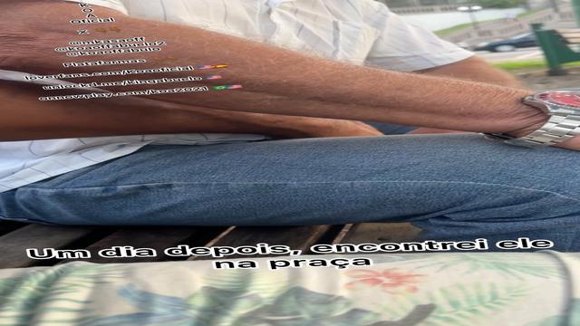 Atacando um vovô na praça e rebocando pro mato