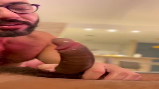 O vídeo de “tutorial” de mamada! Kkkk ?