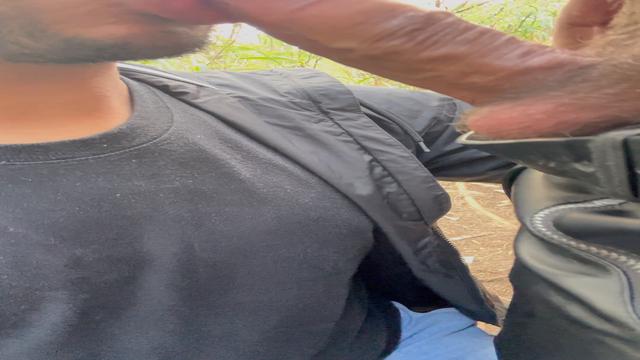 Mamando gostoso a piroca grossa do novinho 