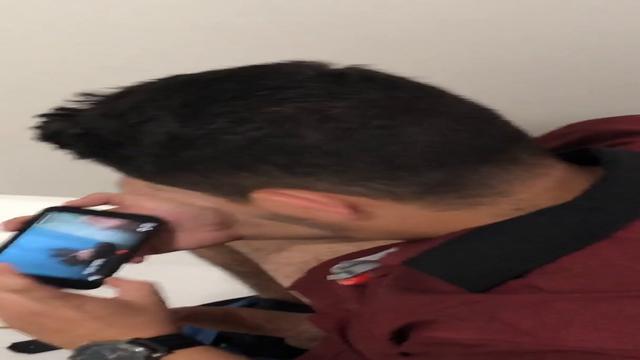 Batendo uma e lambendo a baba