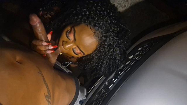 Nega Dar o Cuzinho Virgem Mas Não Aguentou e Pediu P...