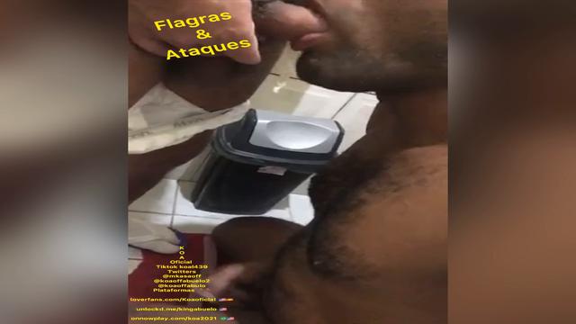Vovô Super Faz Tudo E Leitador Muito Tarado 
