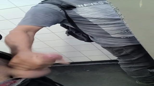 Safado fez uma putaria gostosa comigo 