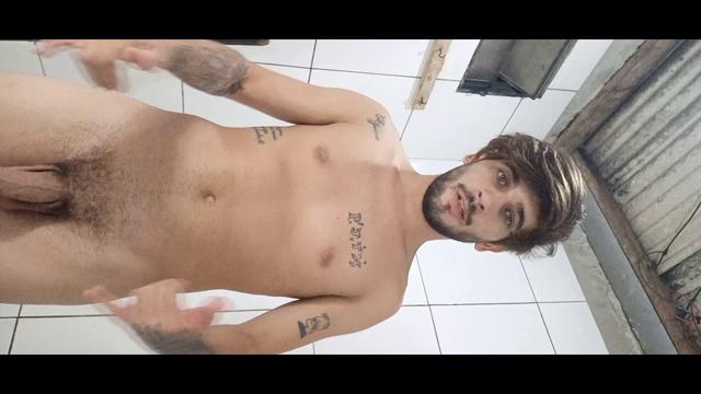 Banheiro / novinho banho  / PAU 