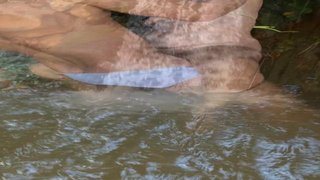 Levei pica na cachoeira 