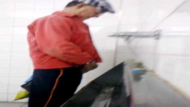 Pissing #42