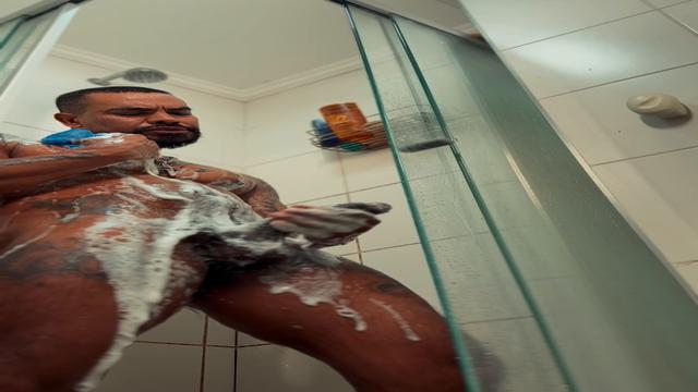 Aquele tesão no banho 