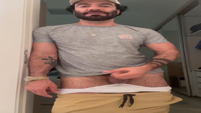 Se akela cueca ainda estiver la, vou pegar pra mim!