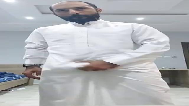 Olha o tamanho da rola desse árabe pap 