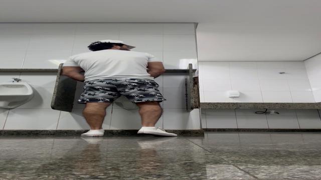 Topa fazer um banheirão comigo? ?✊???