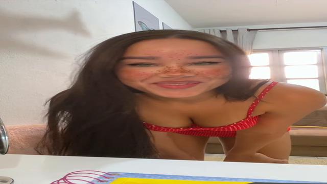 Showing my very hairy pussy