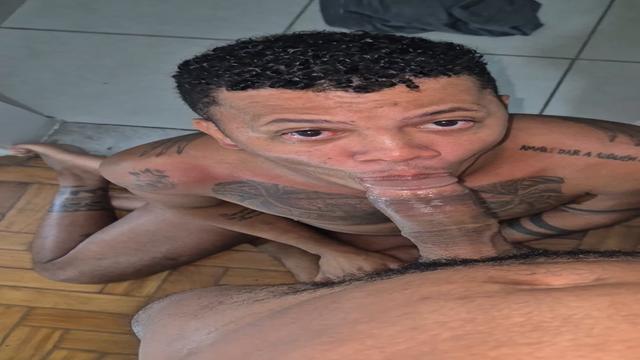 Video caseiro com o coroa carioca do pau grosso