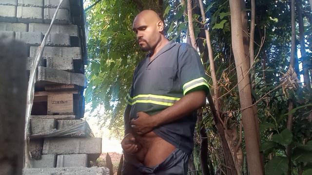 Jerking off behind building blocks