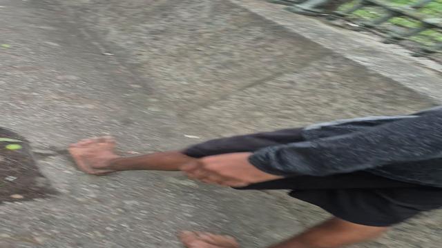 CACEI UM SEM CHINELO! ?