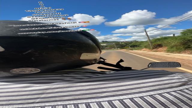 Com vovô setentão grisalho moto taxi hiper maravilhoso