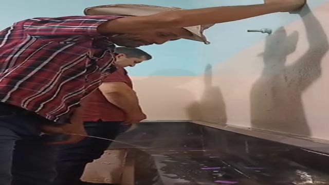 Brazilian men pissing at bathroom