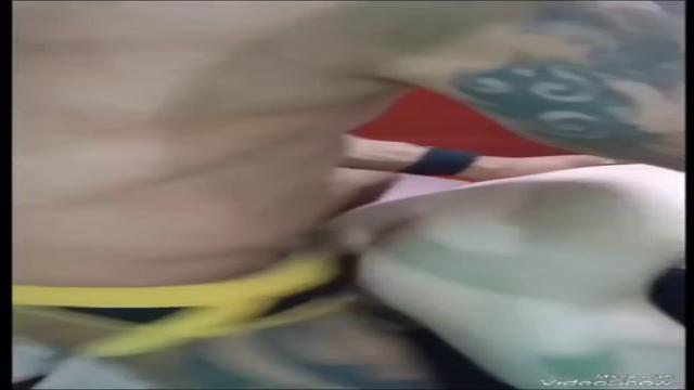 O novinho não aguentou e pediu pra parar 