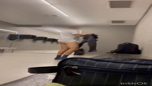 Coroa se trocando 