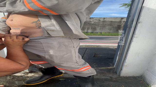 Enrabei esse cara da obra 