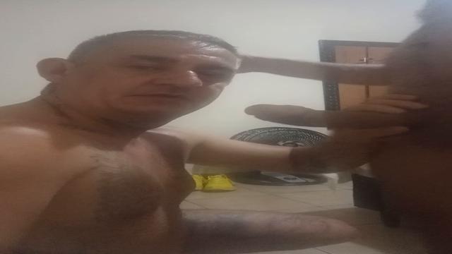 Macho magrão 23cm peão de obra, veio me dar de mamar...