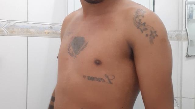 Batendo uma no banheiro ✅